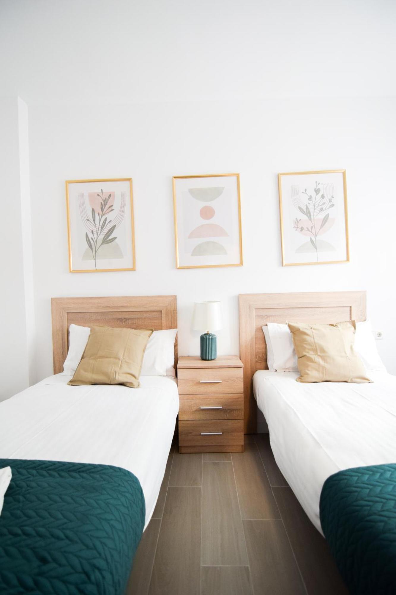 Letmalaga Cobblestone St. Apartment ภายนอก รูปภาพ