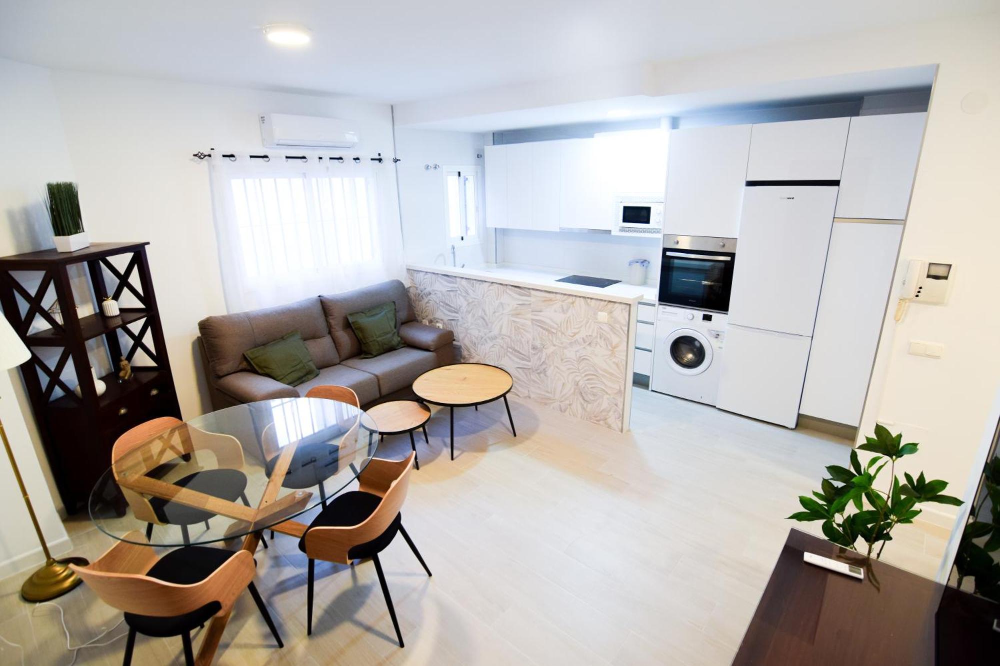 Letmalaga Cobblestone St. Apartment ภายนอก รูปภาพ
